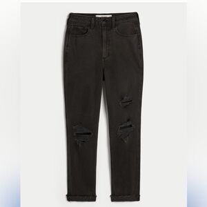NWT HOLLISTER CURVY ULTRA HIGH-RISE RIPPED BLACK MOM JEANS